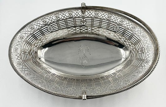 A Fine Neoclassical Bread Basket, London 1780 by William Plummer